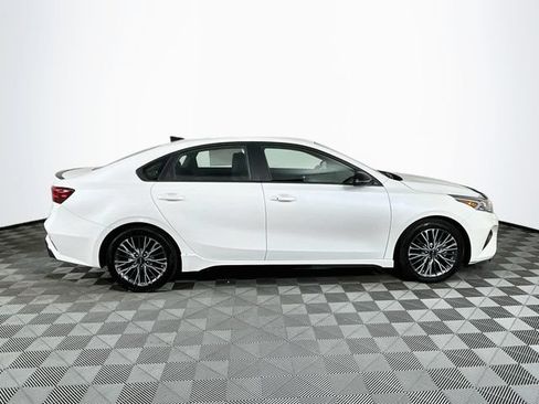 Used 2022 Kia Forte GT-Line FWD image 9