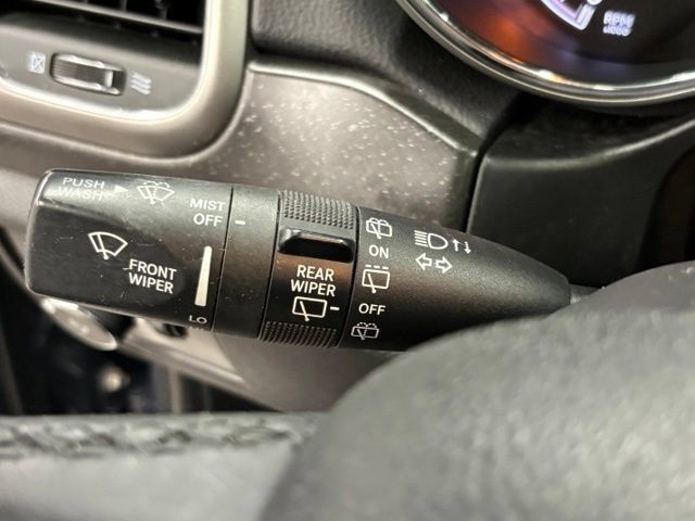 Used 2018 Jeep Grand Cherokee Altitude AWD/4WD image 20