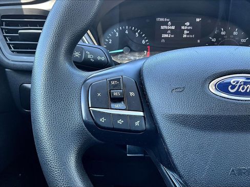 Used 2021 Ford Escape S image 19