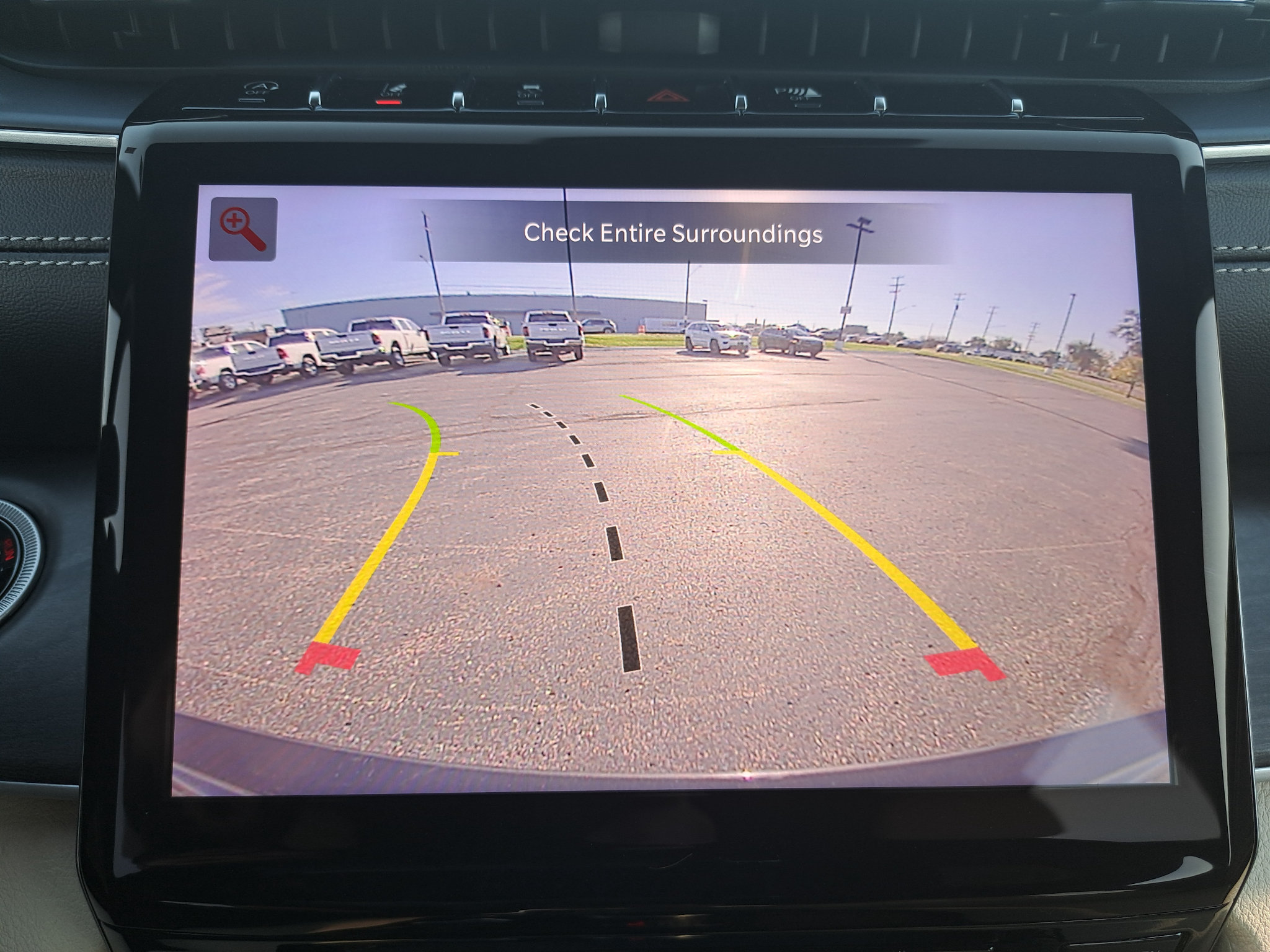 Certified 2023 Jeep Grand Cherokee Limited w/ Trailer Tow Prep Group (B) AWD/4WD image 24