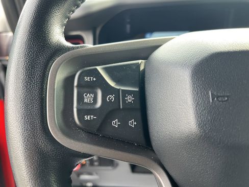 Used 2021 Ford Bronco Black Diamond image 19