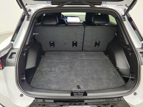 Used 2025 Chevrolet Equinox EV RS FWD image 21