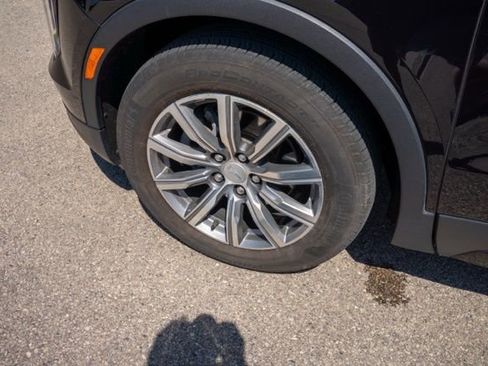 Used 2023 Cadillac XT4 Sport w/ Technology Package AWD/4WD image 12