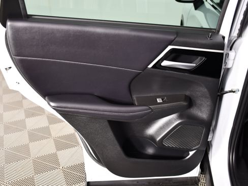 Used 2023 Mitsubishi Outlander SE AWD/4WD image 27