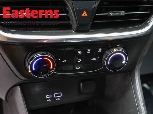 Used 2024 Buick Encore GX Preferred FWD image 19
