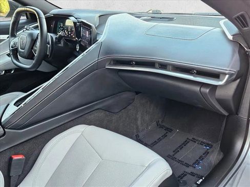 Used 2022 Chevrolet Corvette Stingray Preferred Cpe w/ Z51 Performance Package image 19