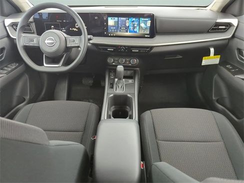 New 2026 Nissan Kicks S image 18