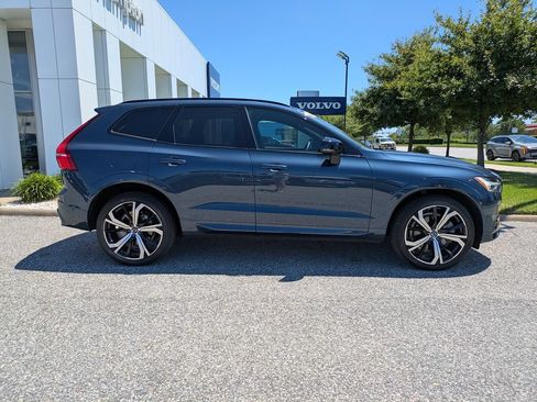 Certified 2024 Volvo XC60 B5 Ultimate w/ Protection Package Premier AWD/4WD image 3