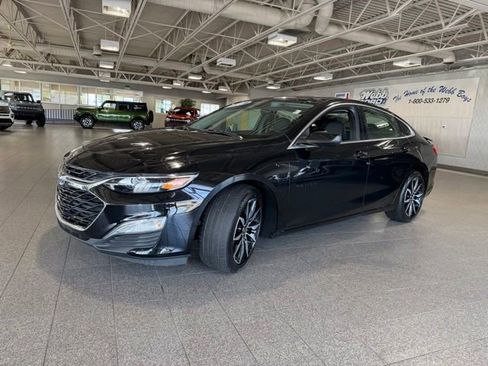 Used 2021 Chevrolet Malibu RS FWD image 4