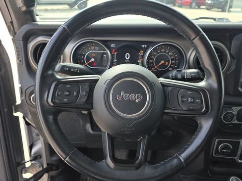Used 2018 Jeep Wrangler Unlimited Sport S AWD/4WD image 14