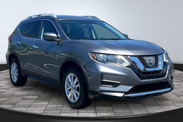 Used 2017 Nissan Rogue SV AWD/4WD image 3