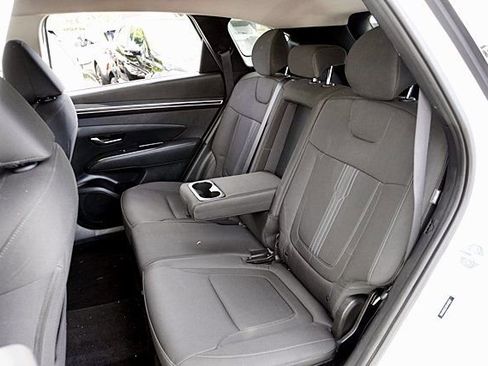 Used 2024 Hyundai Tucson SEL FWD image 16