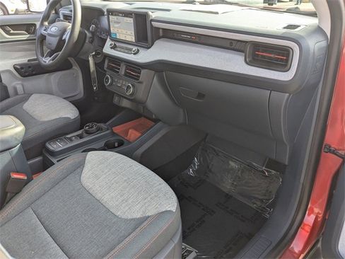 Certified 2022 Ford Maverick XLT image 25