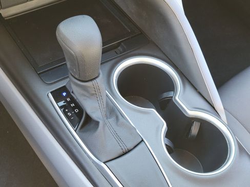 Certified 2021 Toyota Camry LE image 23