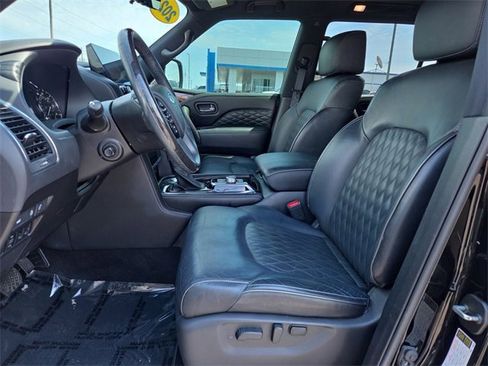 Used 2023 INFINITI QX80 Sensory w/ All-Season Package image 10