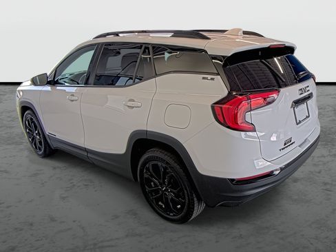 Used 2020 GMC Terrain SLE w/ Driver Convenience Package FWD image 2