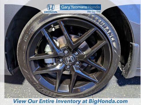 Used 2025 Honda Civic Sport image 14