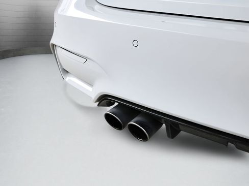 Used 2016 BMW M3 RWD image 24
