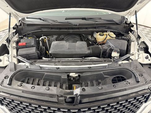 Used 2022 Cadillac Escalade Luxury AWD/4WD image 32