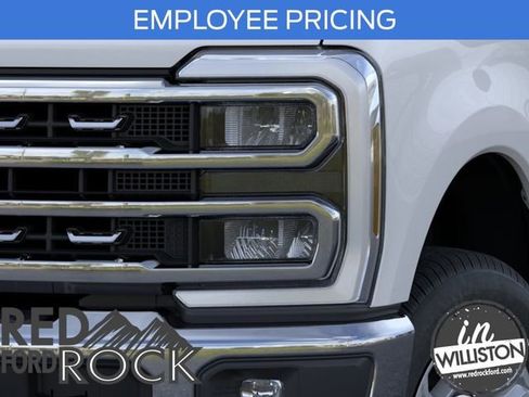New 2026 Ford F350 XLT w/ XLT Premium Package AWD/4WD image 18
