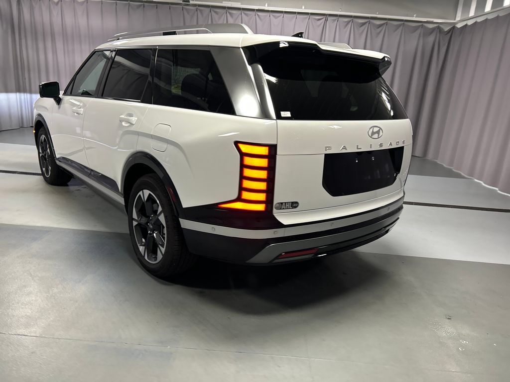 Used 2026 Hyundai Palisade Limited AWD/4WD image 5