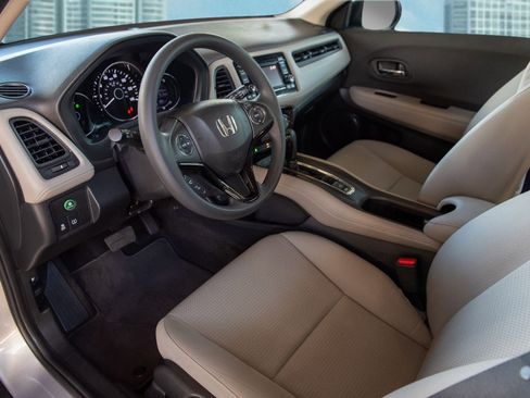 Used 2022 Honda HR-V LX image 5