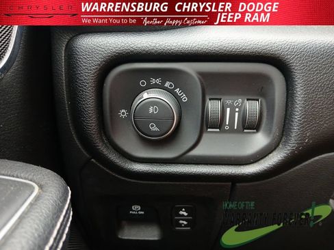 Used 2020 RAM 1500 Laramie AWD/4WD image 32