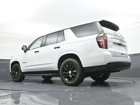 Used 2023 Chevrolet Tahoe LT w/ Luxury Package AWD/4WD image 33