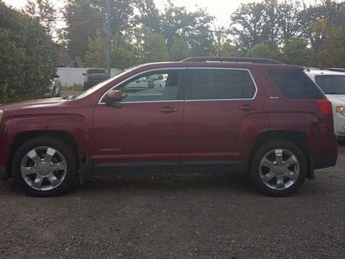 Used 2011 GMC Terrain SLE image 1
