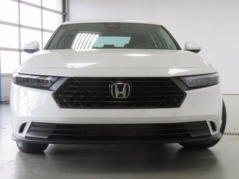 Used 2023 Honda Accord EX image 2