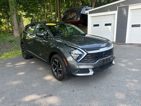 Used 2023 Kia Sportage LX image 1