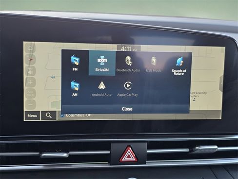 Certified 2025 Hyundai Elantra Limited image 33