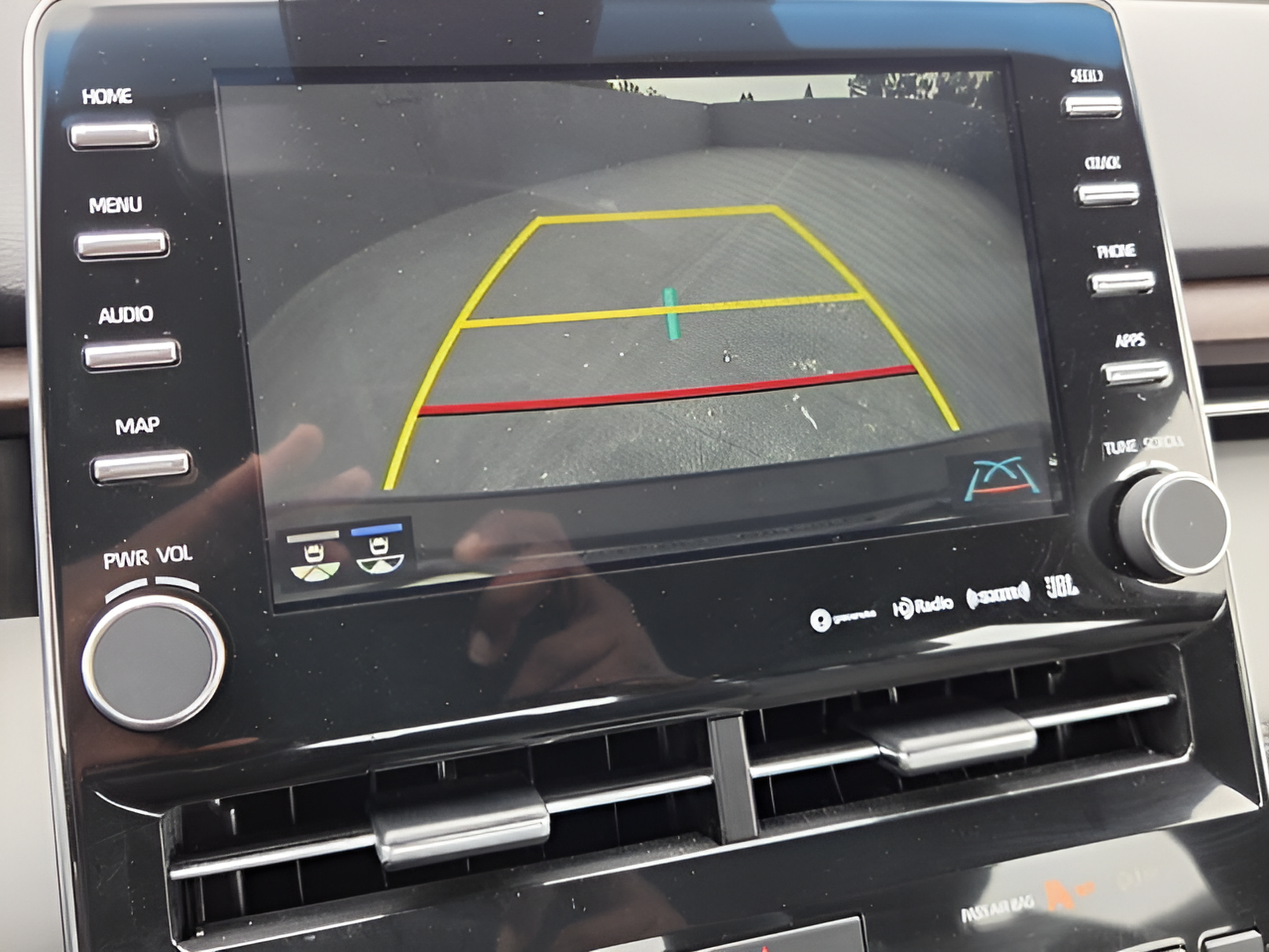 Used 2020 Toyota Avalon Limited FWD image 19