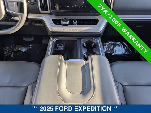 Certified 2025 Ford Expedition Active AWD/4WD image 24