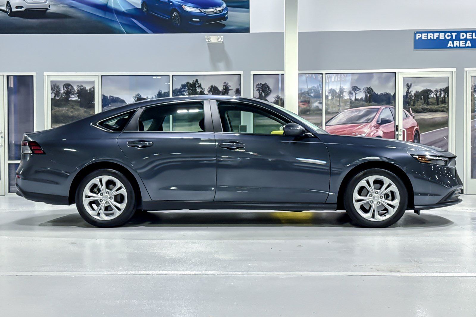 Used 2024 Honda Accord LX image 8