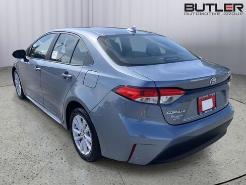 New 2026 Toyota Corolla LE FWD image 3