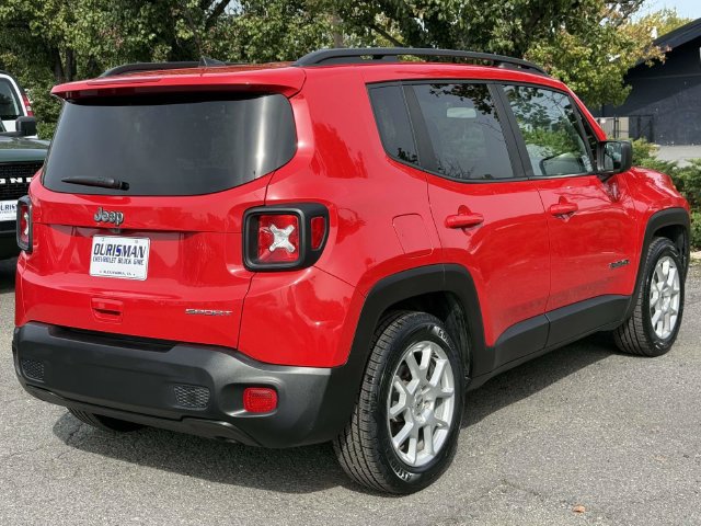 Used 2022 Jeep Renegade Sport w/ Sport Appearance Group FWD image 2