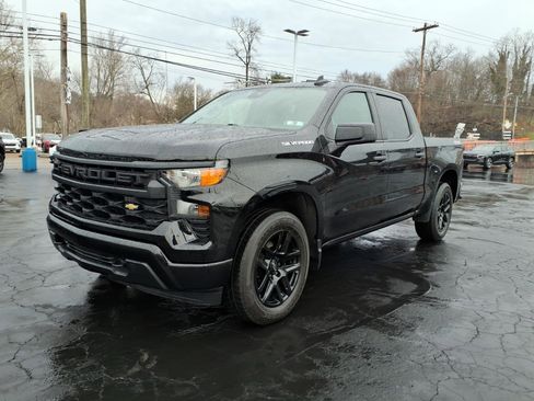 Certified 2022 Chevrolet Silverado 1500 Custom image 1