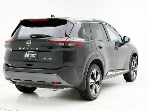 Used 2023 Nissan Rogue SL w/ SL Premium Package AWD/4WD image 8