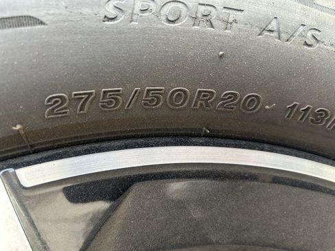 Used 2023 Mercedes-Benz GLE 450 4MATIC w/ AMG Line Exterior image 10