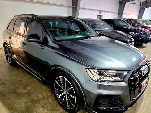 Used 2020 Audi SQ7 Prestige w/ Prestige Package image 8