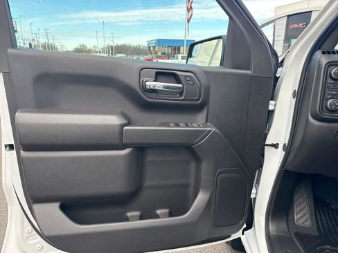 Used 2025 Chevrolet Silverado 1500 Custom w/ Turbomax Blackout Package image 24