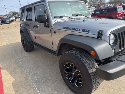 Used 2016 Jeep Wrangler Unlimited Sport image 6