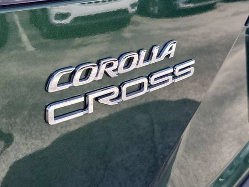 Used 2023 Toyota Corolla Cross XLE AWD/4WD image 6