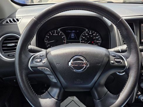 Used 2014 Nissan Pathfinder SV AWD/4WD image 20