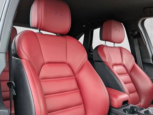 Certified 2023 Porsche Macan GTS image 24