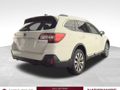 Used 2019 Subaru Outback 2.5i Touring w/ Popular Package #3A image 2