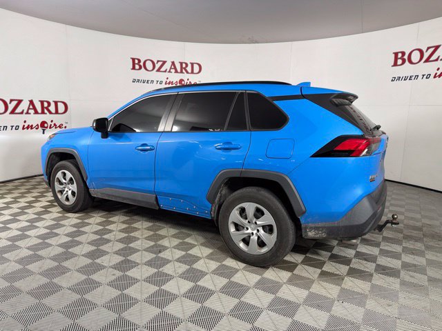 Used 2019 Toyota RAV4 LE FWD image 8