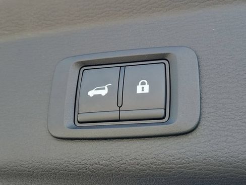 New 2026 Mitsubishi Outlander SE FWD image 12