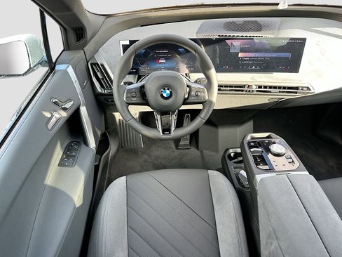 New 2026 BMW iX xDrive60 w/ M Sport Package image 17